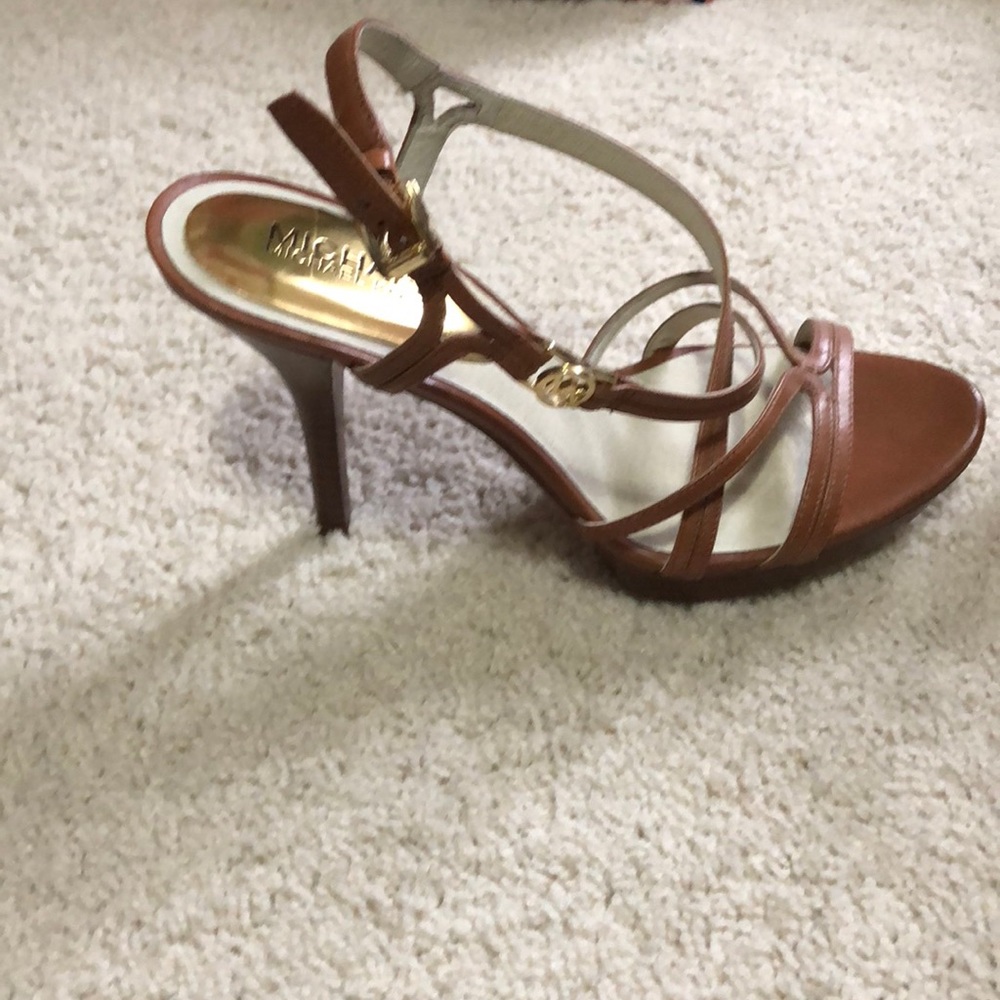 Michael by Michael Kors heels - Picture 2 of 3